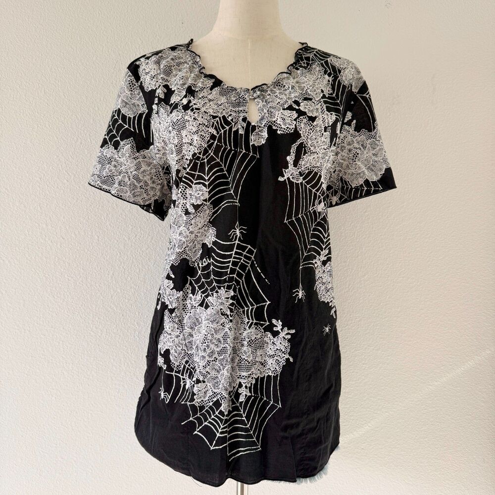 Black Y2K Whimsygoth Short Sleeve Blouse w/ Pockets Spiderweb Detail Size XL